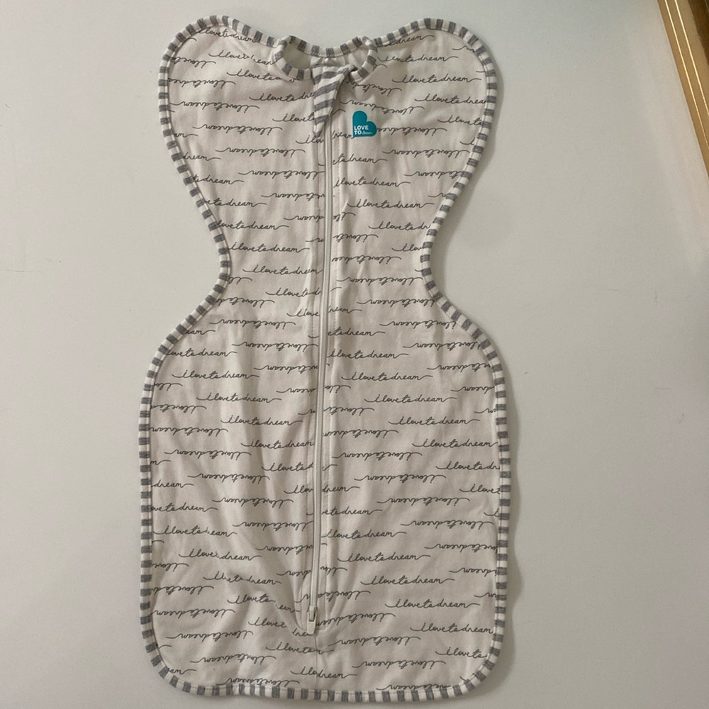 Love to Dream Swaddle Up
